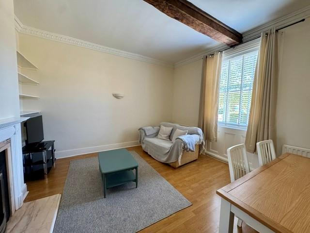 Apartment in Solihull, Monkspath - View 3