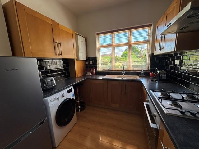 Apartment in Solihull, Monkspath - View 4