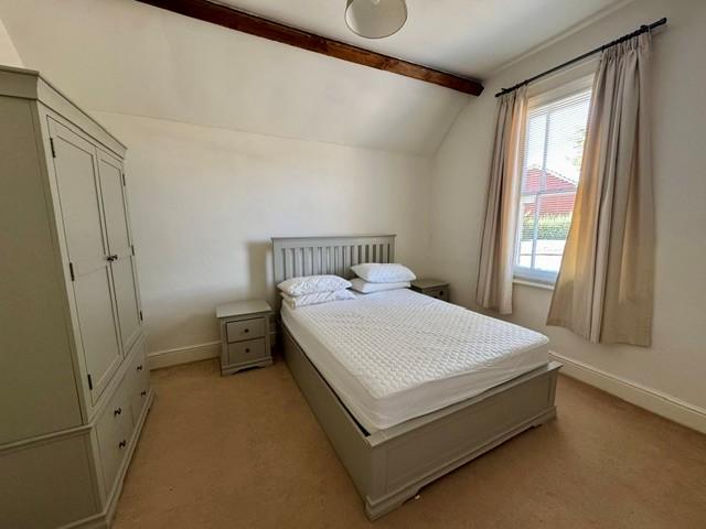 Apartment in Solihull, Monkspath - More