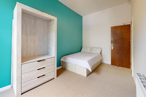 3 bedroom house to rent,  Moorland Avenue, Leeds LS6