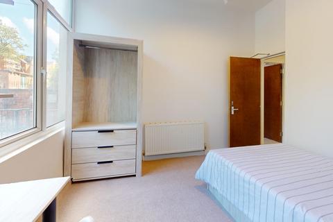 3 bedroom house to rent,  Moorland Avenue, Leeds LS6