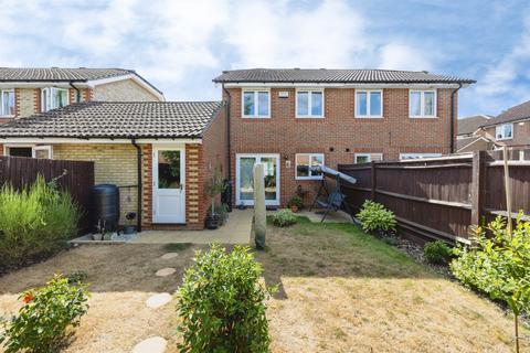 3 bedroom semi-detached house for sale, Manor House Drive, Kingsnorth, Ashford