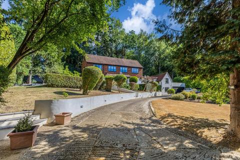 4 bedroom detached house for sale, Valley Road, Rickmansworth, Hertfordshire, WD3