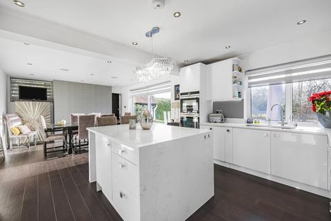 4 bedroom detached house for sale, Valley Road, Rickmansworth, Hertfordshire, WD3