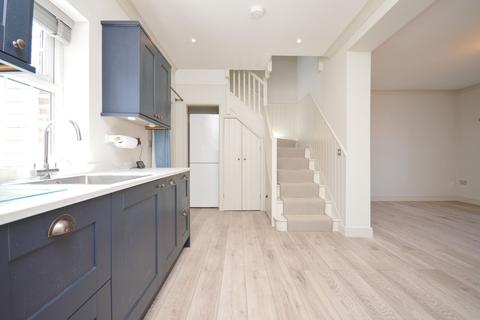 3 bedroom terraced house to rent, Brancaster Staithe