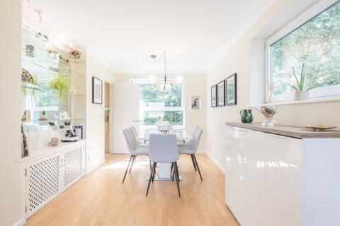 2 bedroom flat to rent, Barton Road, Cambridge, CB3