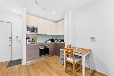 Studio for sale, Lampton Road, Hounslow