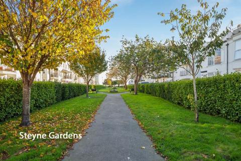 1 bedroom flat for sale, 33 The Steyne, Bognor Regis, West Sussex, PO21 1TX
