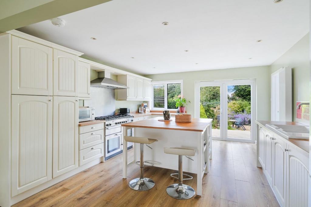 Sandersfield road