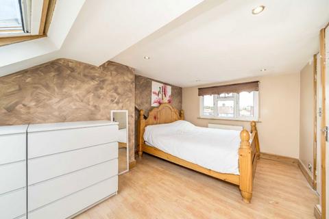 4 bedroom semi-detached house for sale, Southview Road, Bromley