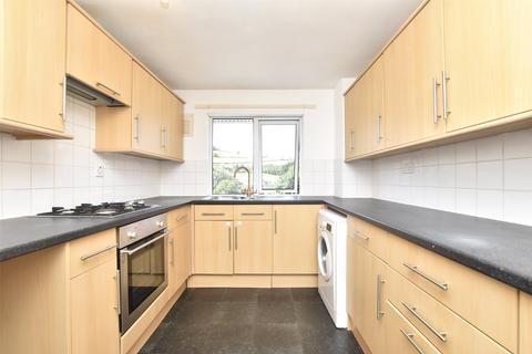 2 bedroom apartment to rent, Whitemore Court, Bath BA1