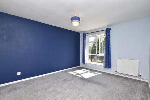 2 bedroom apartment to rent, Whitemore Court, Bath BA1