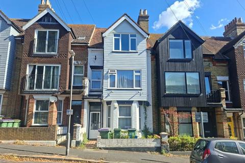 1 bedroom flat for sale, Martello Road, FOLKESTONE