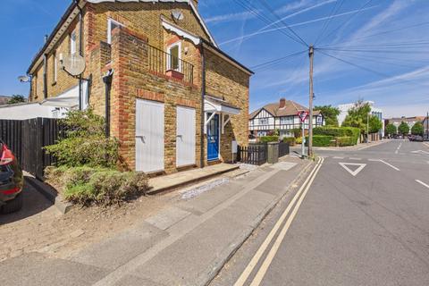 1 bedroom apartment to rent, 59a Chaucer Road, Ashford, Middlesex, TW15