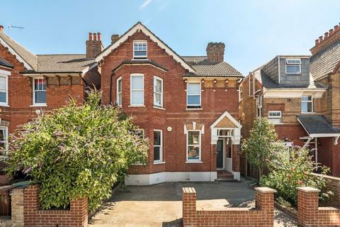2 bedroom flat for sale, Therapia Road, London SE22