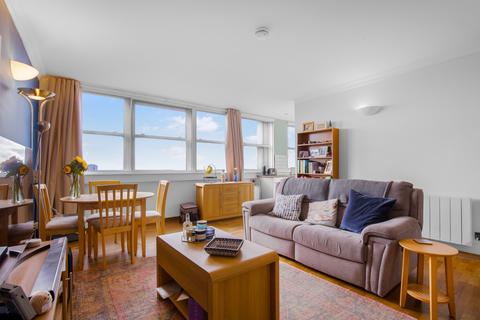 2 bedroom flat for sale, Whitehorse Road, Croydon CR0