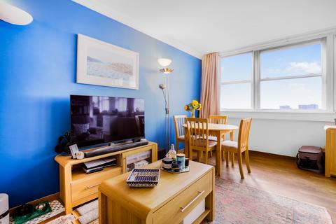 2 bedroom flat for sale, Whitehorse Road, Croydon CR0