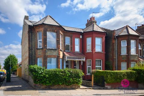 2 bedroom flat for sale, Long Lane, London, N3