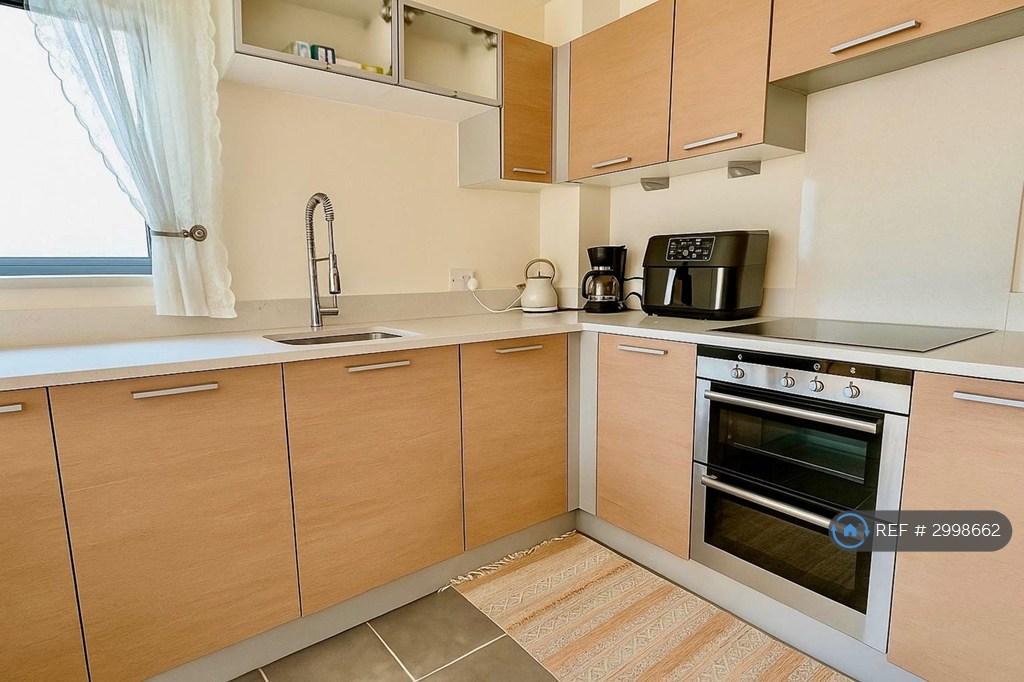 Apartment in London, Twyford - More