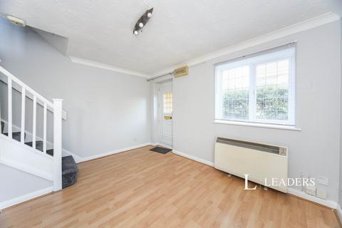 1 bedroom semi-detached house to rent, The Dell, Luton, Bedfordshire, LU2
