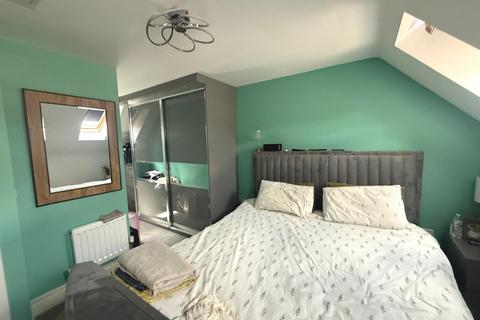 4 bedroom semi-detached house for sale, Pearwood Close, Goldthorpe, Rotherham
