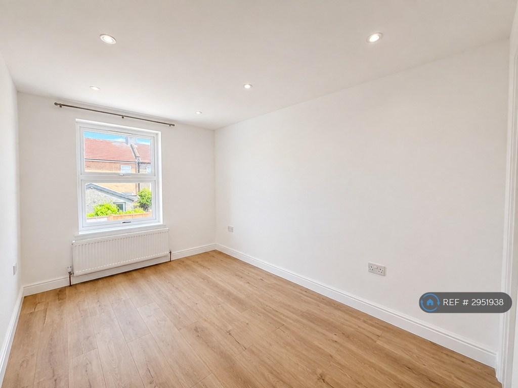 House in London, Upton Park - View 2