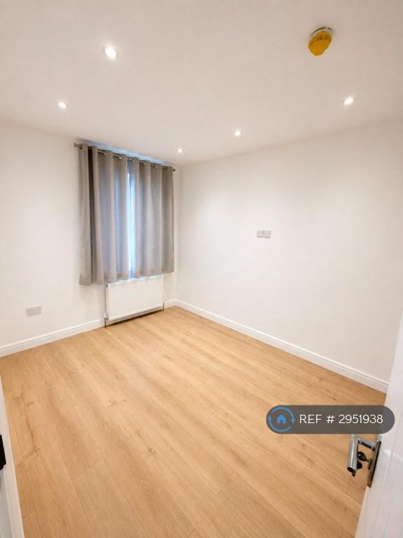 House in London, Upton Park - View 3