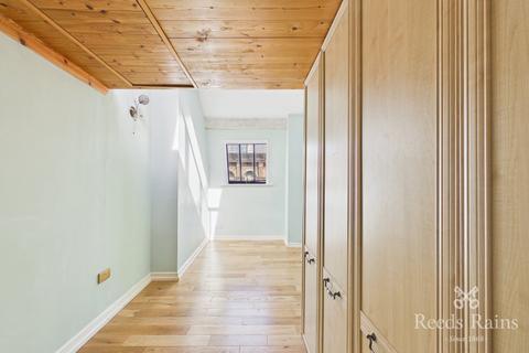 2 bedroom apartment to rent, North John Street, Merseyside L2
