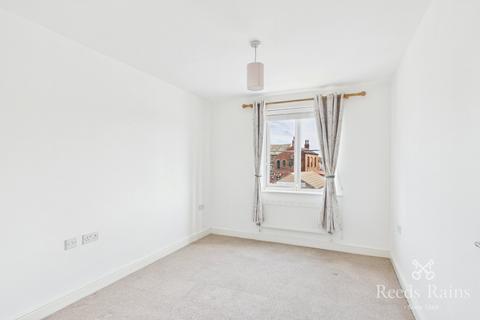 2 bedroom apartment for sale, Wobourn Court, West Yorkshire WF5