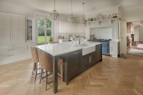 6 bedroom country house for sale, Tiptoe Road, Wootton, Bh25