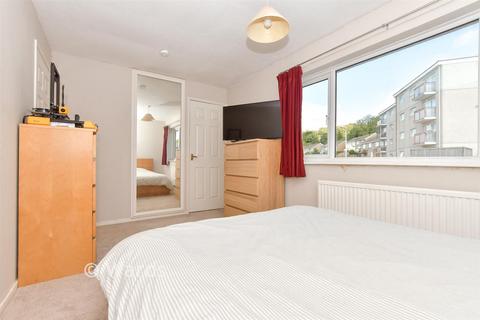 2 bedroom terraced house for sale, Weavers Way, Dover CT16