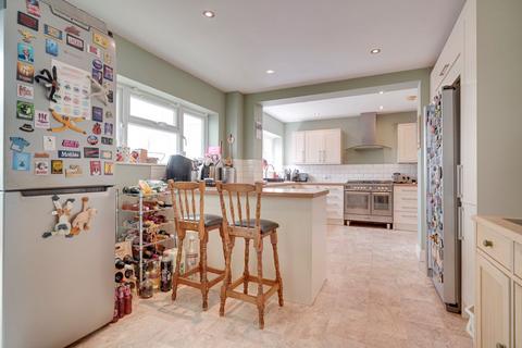 4 bedroom semi-detached house for sale, Parkway, Sawbridgeworth, CM21