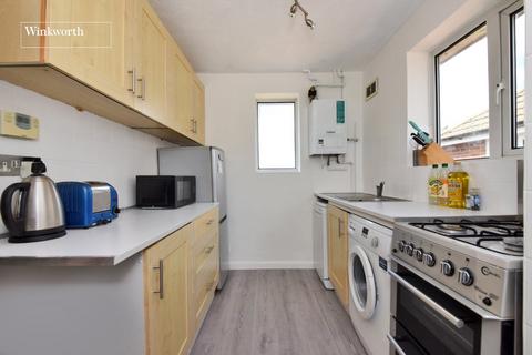 2 bedroom maisonette for sale, Ardrossan Gardens, Worcester Park, Surrey, KT4