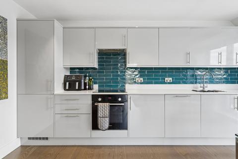 2 bedroom apartment for sale, Sycamore Road, Amersham, Buckinghamshire, HP6