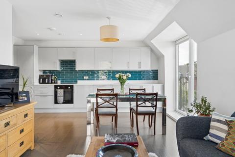 2 bedroom apartment for sale, Sycamore Road, Amersham, Buckinghamshire, HP6