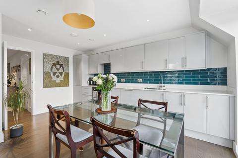 2 bedroom apartment for sale, Sycamore Road, Amersham, Buckinghamshire, HP6