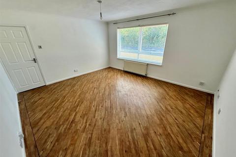 2 bedroom apartment for sale, Firs Drive, Shirley, Solihull