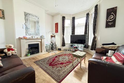 4 bedroom house for sale, Colenso Road, Newbury Park