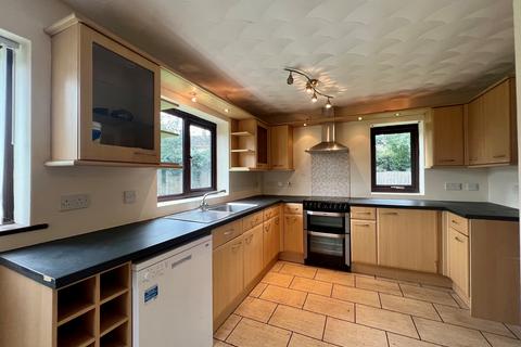 4 bedroom semi-detached house to rent, Oak Drive, Beck Row, BURY ST. EDMUNDS