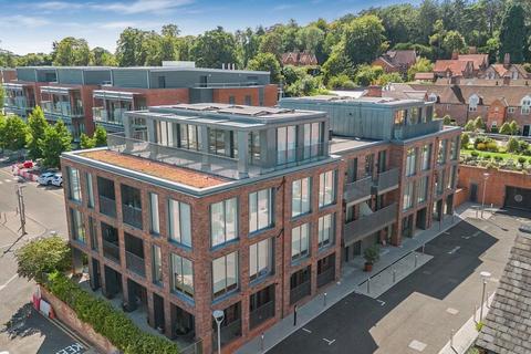 2 bedroom flat for sale, Laureate Gardens, Henley-On-Thames RG9