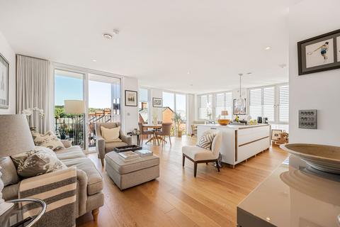 2 bedroom flat for sale, Laureate Gardens, Henley-On-Thames RG9