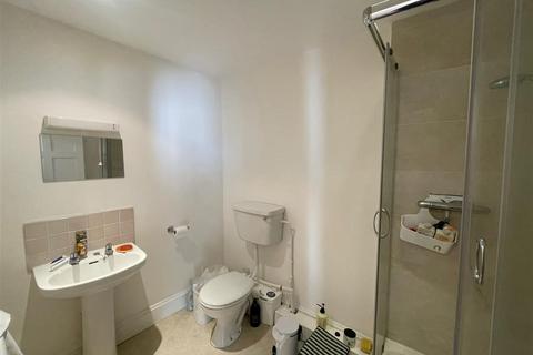 Studio to rent, Grosvenor Place, BATH