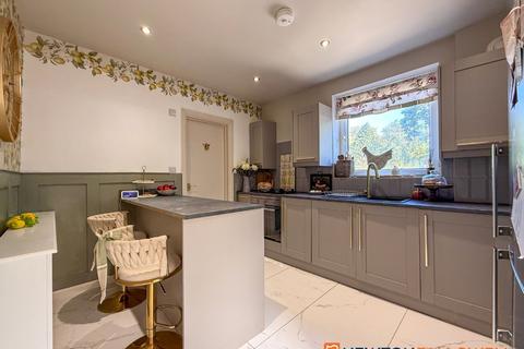 3 bedroom semi-detached house for sale, Shakespeare Street, Newark NG24