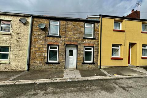 3 bedroom terraced house to rent, Beaufort Road, Tredegar, NP22