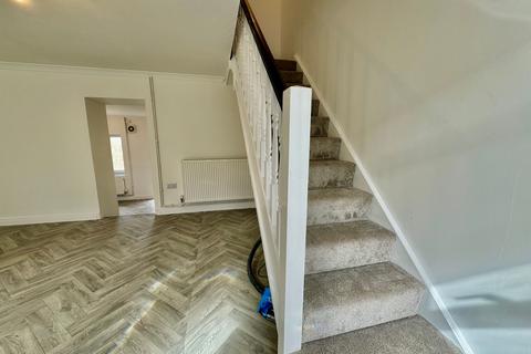 3 bedroom terraced house to rent, Beaufort Road, Tredegar, NP22