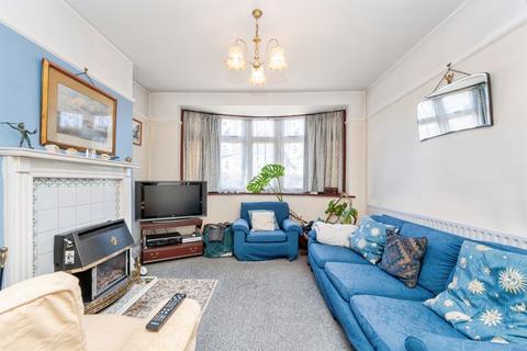 3 bedroom detached house for sale, Leggatts Way, Watford