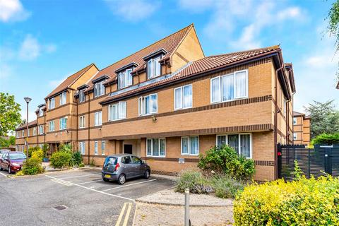 1 bedroom retirement property for sale, Beehive Lane, Ilford