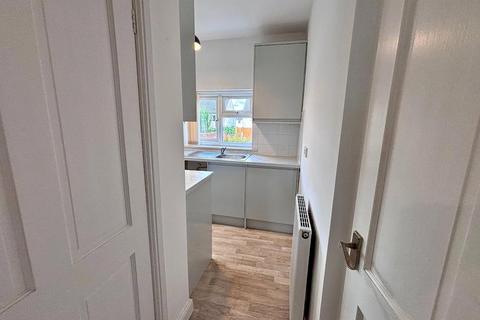 2 bedroom terraced house for sale, Springstone Avenue, Ossett, West Yorkshire, WF5