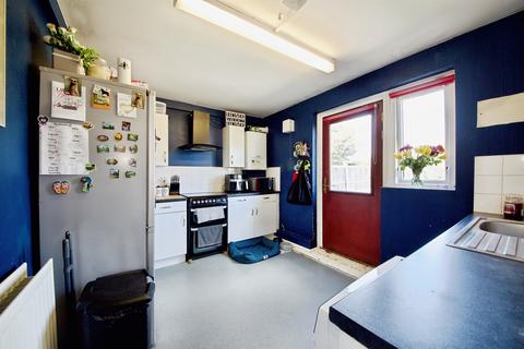 1 bedroom maisonette for sale, Haskard Road, Dagenham