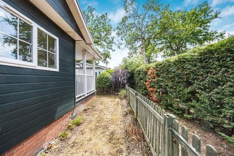 2 bedroom park home for sale, Garston Park, Tilehurst, Reading